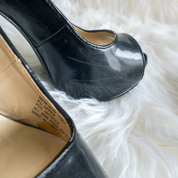 Rue21 Black Sling Back Peep Toe Heels - Picture 2 of 6